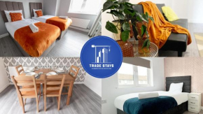 Bright and spacious contractor house!Free WiFi!